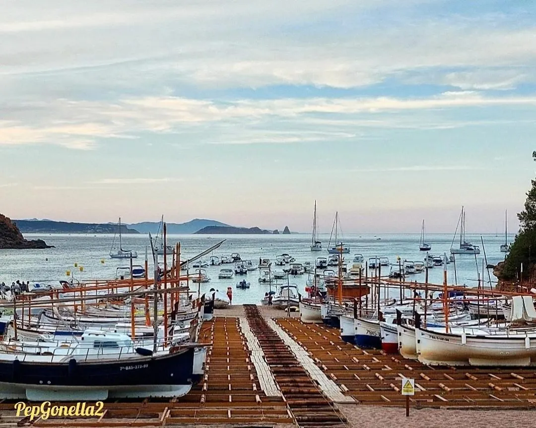 Ap21-Sa Riera Apartment Begur Spain